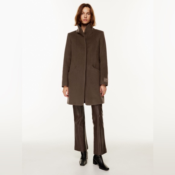 Wilfred The Cocoon Coat (Black - XS) - Picture 5 of 7